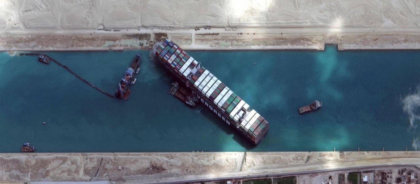 Έργα διαπλάτυνσης στη Διώρυγα του Σουέζ για να αποτραπεί ένα νέο… κυκλοφοριακό κομφούζιο